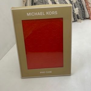 Two Michael kora iPad Sleeve